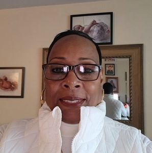 Meet your Posher, Renee